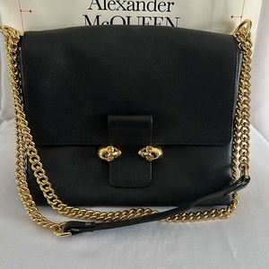 Alexander MCQueen skull bag